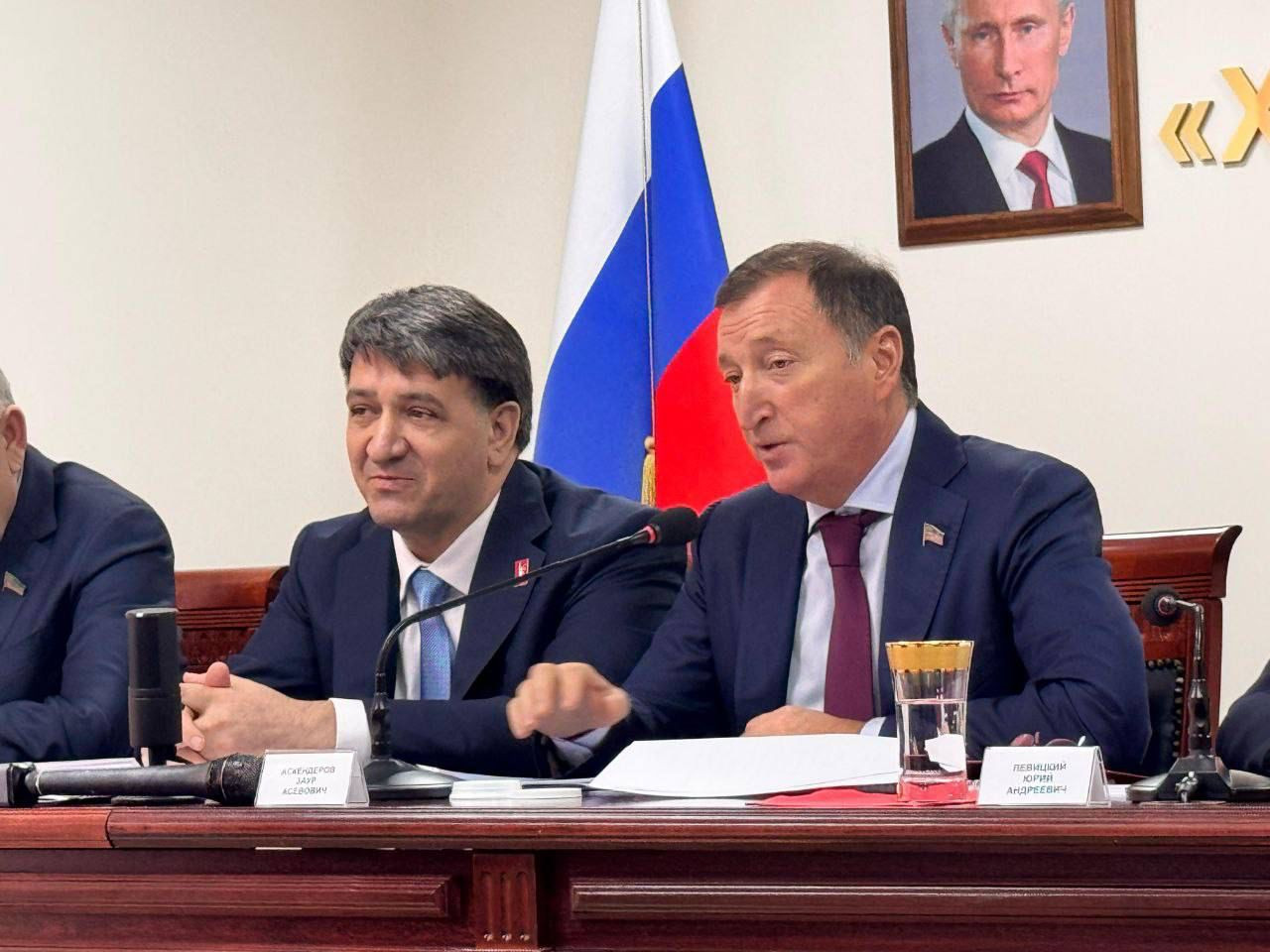Заур Аскендеров выразил благодарность руководству Минтранса за слаженную работу и качественное взаимодействие с парламентом